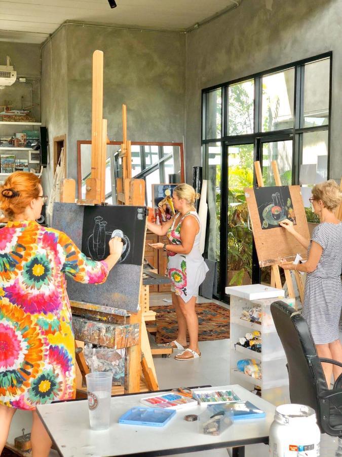 Elsie Evans Art Retreat Rayong Exteriör bild
